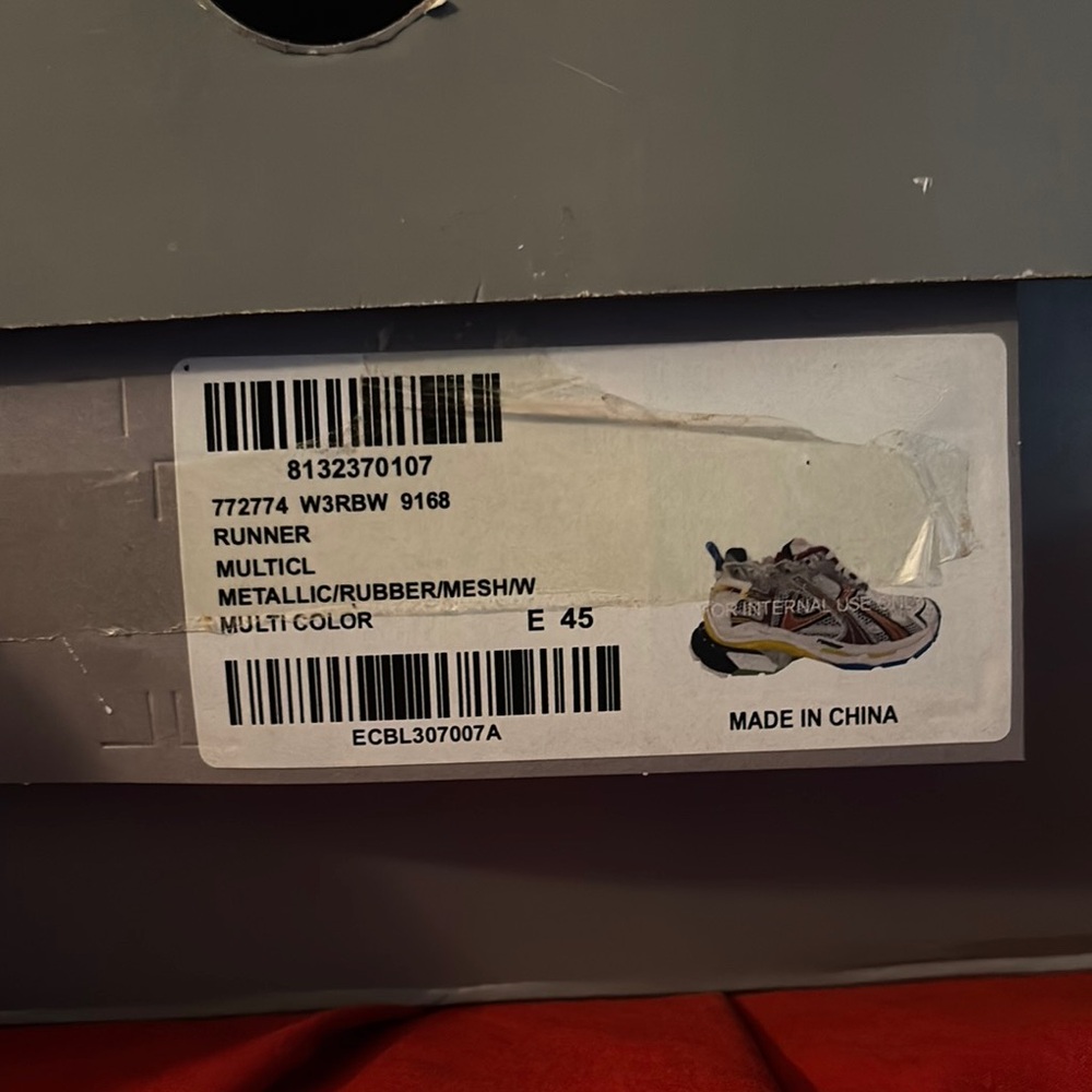 Multicolor Runner Shoes - Picture 1 of 13